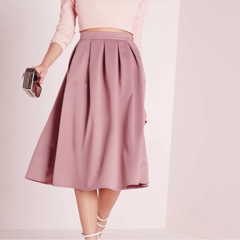 NWT missguided satin pleat skirt in mauve